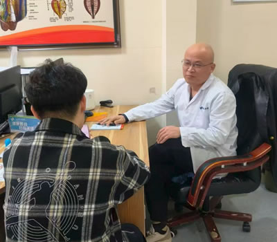 南通市|男科医师高朋磊：守护男性健康，专业男科诊疗